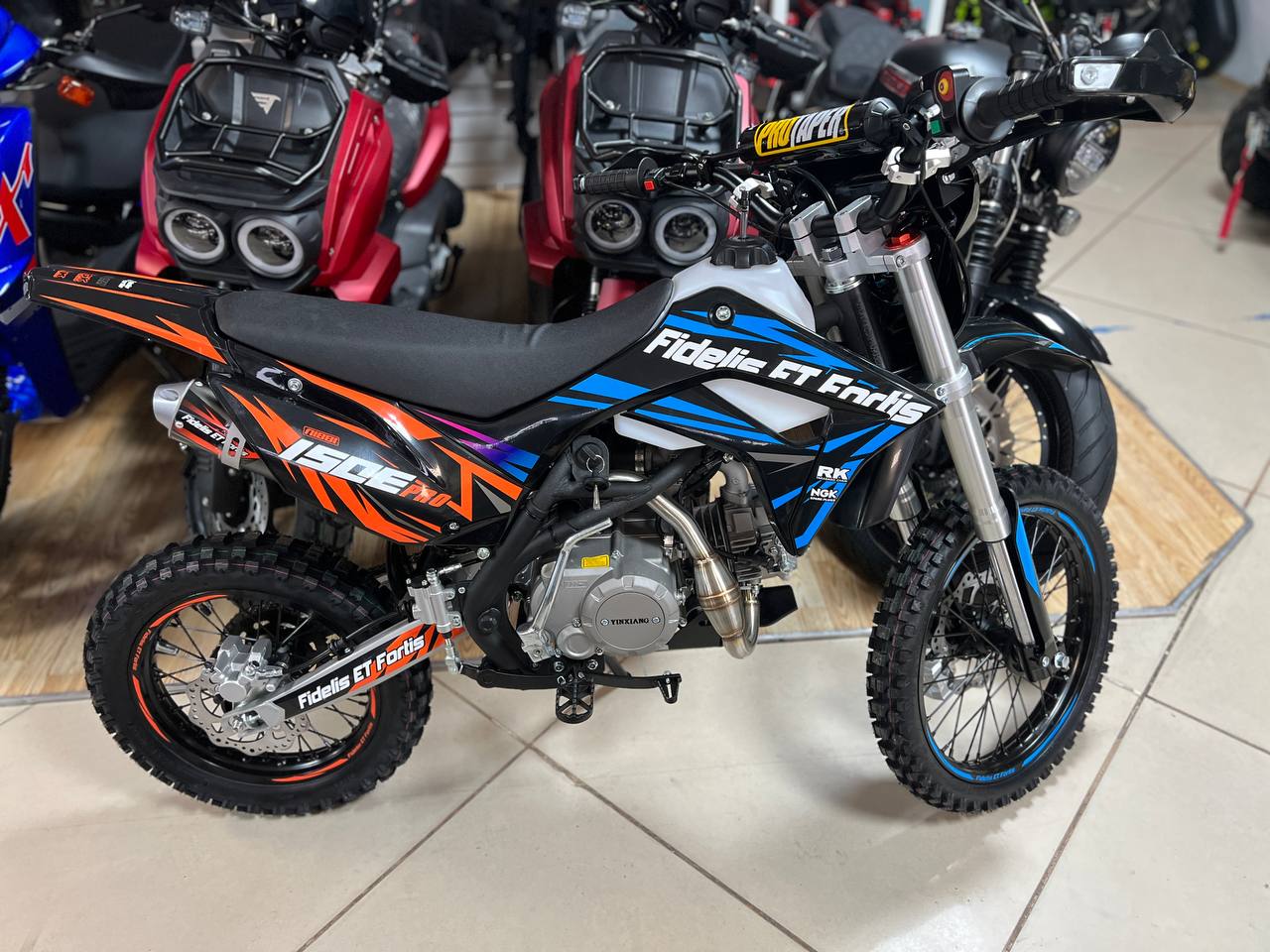 Мотоцикл (питбайк) PROMAX FIDET (ФАЙДЕТ) 190E PRO 17/14 в Братске