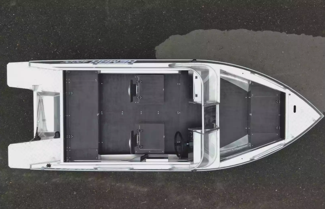 Алюминиевая лодка  Neman-400 DC в Братске