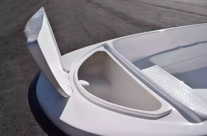 Стеклопластиковая лодка Пингвин (тримаран) в Братске