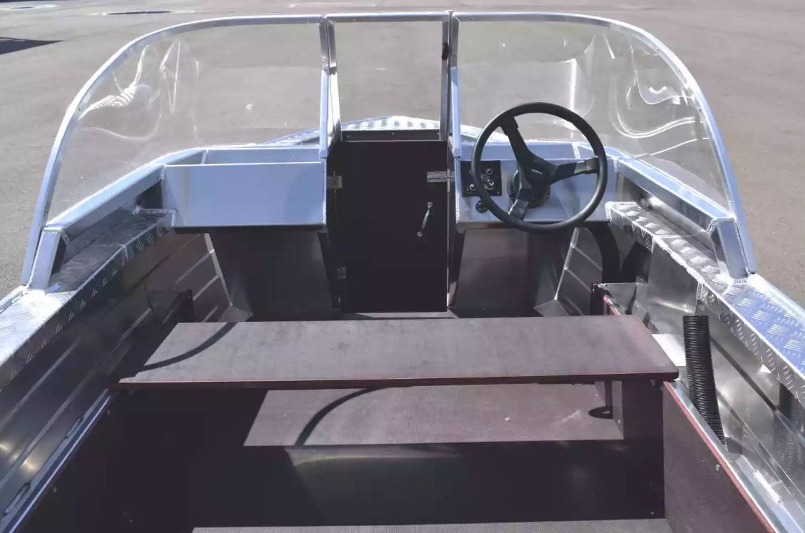 Алюминиевая лодка Wyatboat-390 DCM в Братске