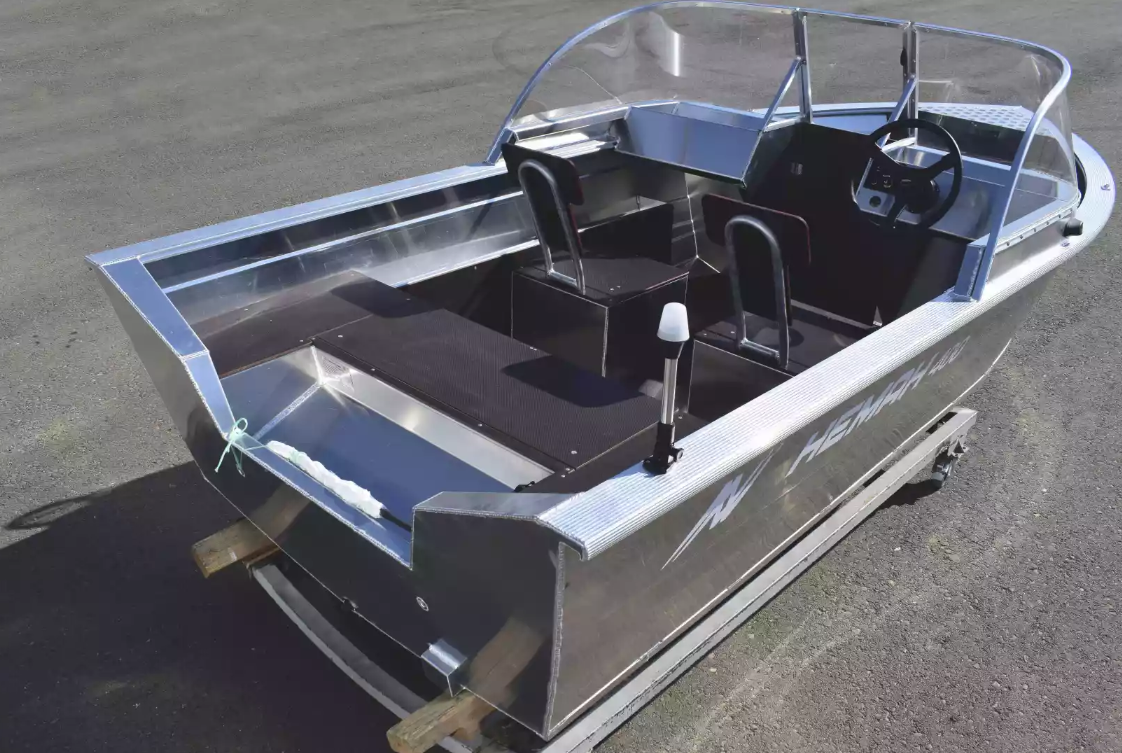 Алюминиевая лодка  Неман-400 DCM в Братске