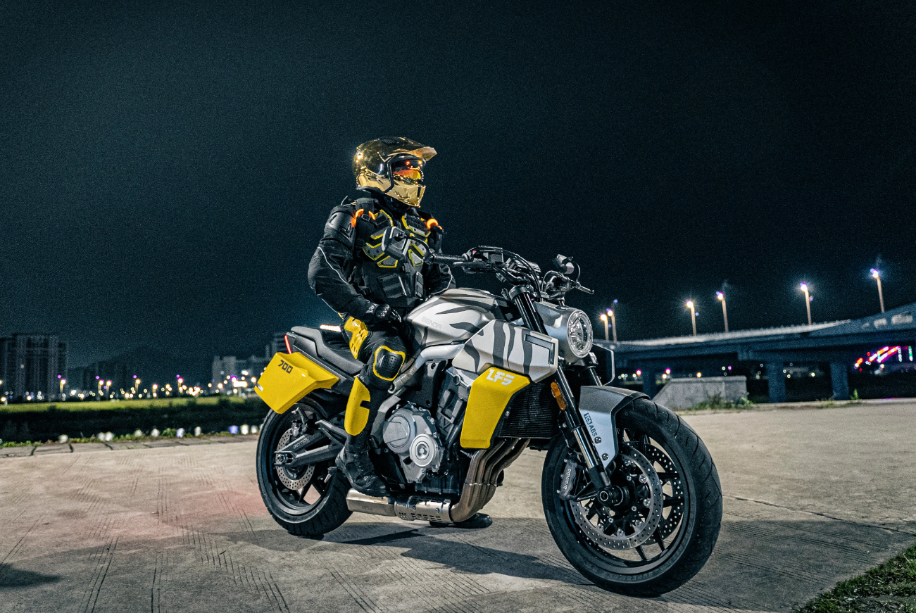 Мотоцикл Benda LFS 700 в Братске