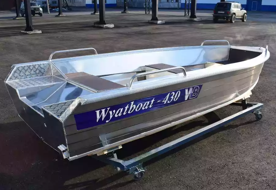 Алюминиевая лодка  Wyatboat-430 Р в Братске