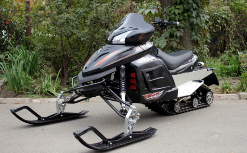 Снегоход Snow Fighter SF-300 в Братске