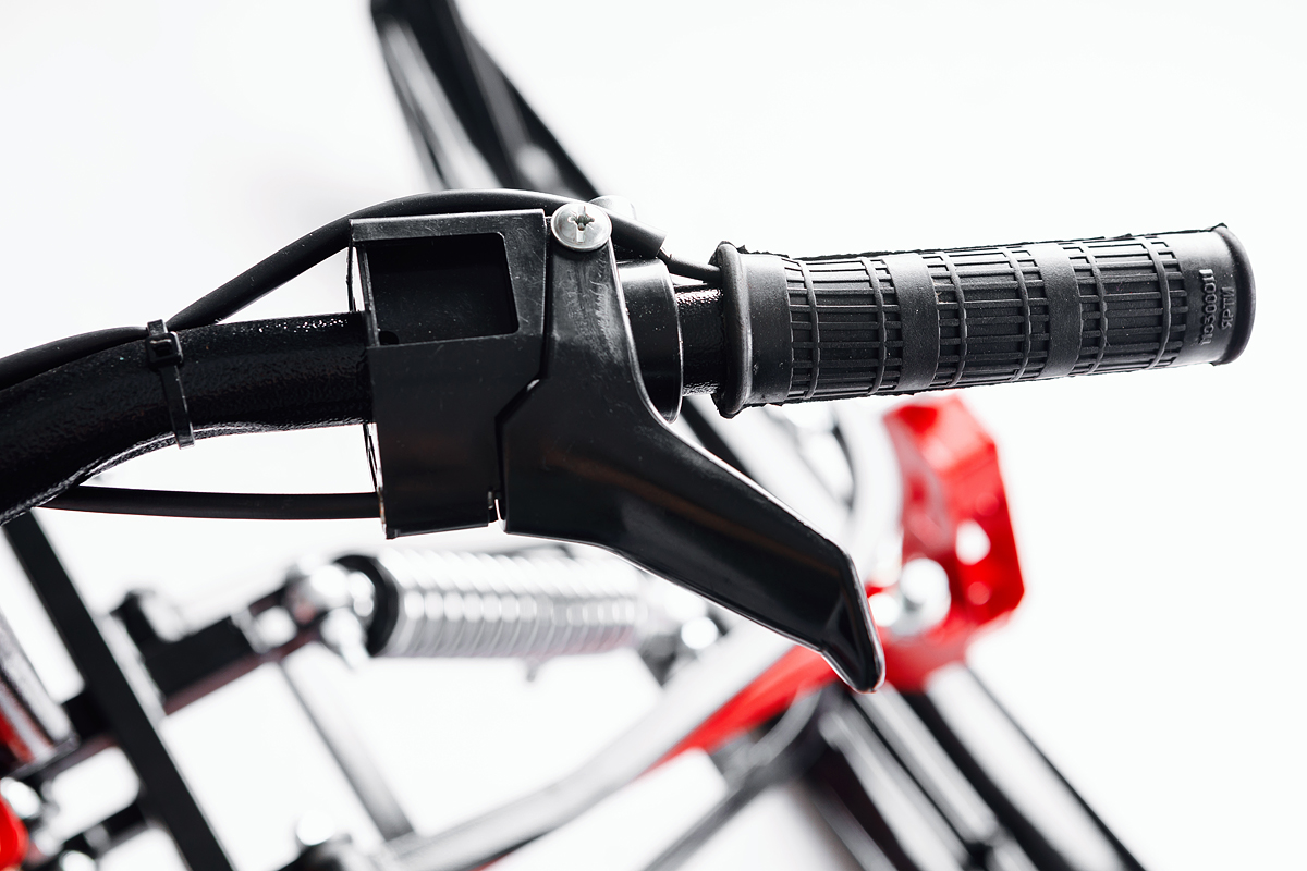 Лыжный модуль IKUDZO с подогревом ручек металлические лыжи в Братске