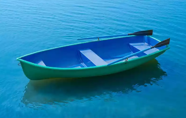 Стеклопластиковая лодка Дельфин в Братске