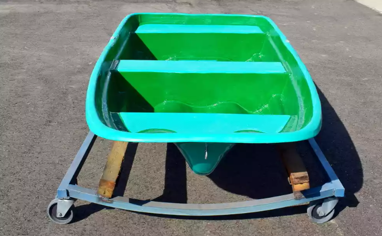 Стеклопластиковая лодка Старт (тримаран) в Братске