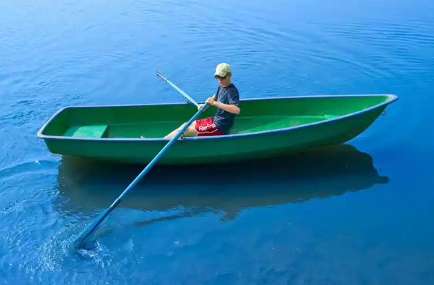 Стеклопластиковая Лодка Голавль в Братске