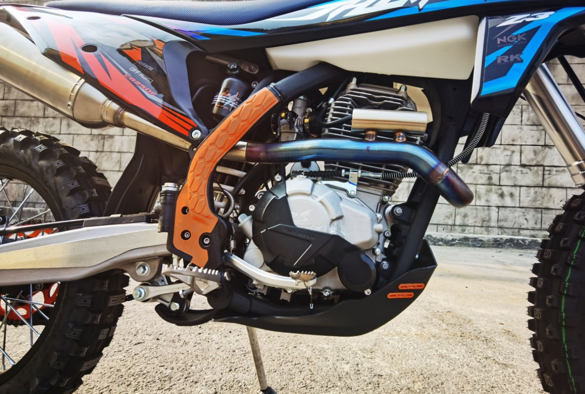 Мотоцикл JHLMOTO JHL Z3 CB250 (172FMM-3A) в Братске