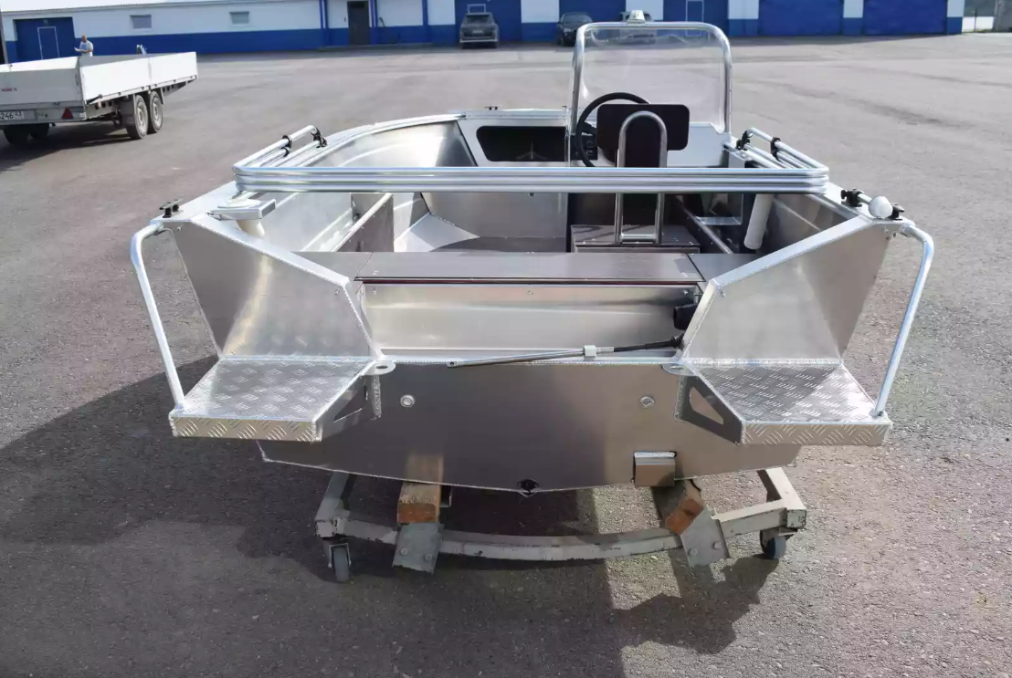 Алюминиевая лодка Неман-400 С в Братске