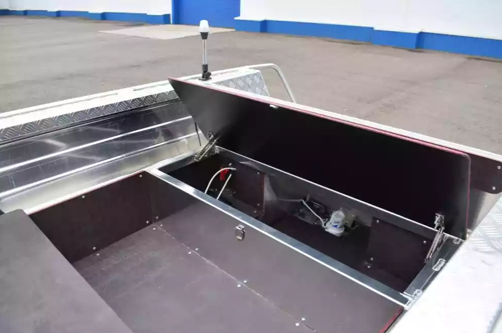 Алюминиевая лодка Wyatboat-390 DCM Увеличенный борт в Братске