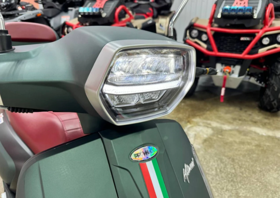 Скутер PROMAX Miami 240 (49) в Братске