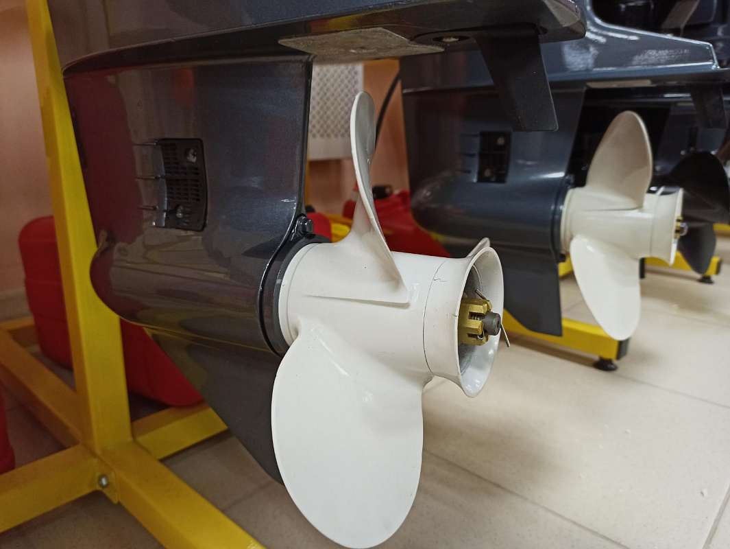 Лодочный мотор BREEZE T30S (2х тактный) в Братске