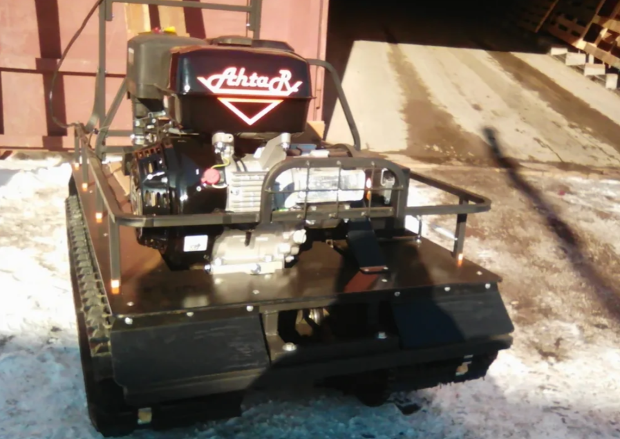 Мотобуксировщик AhtaR L13 в Братске