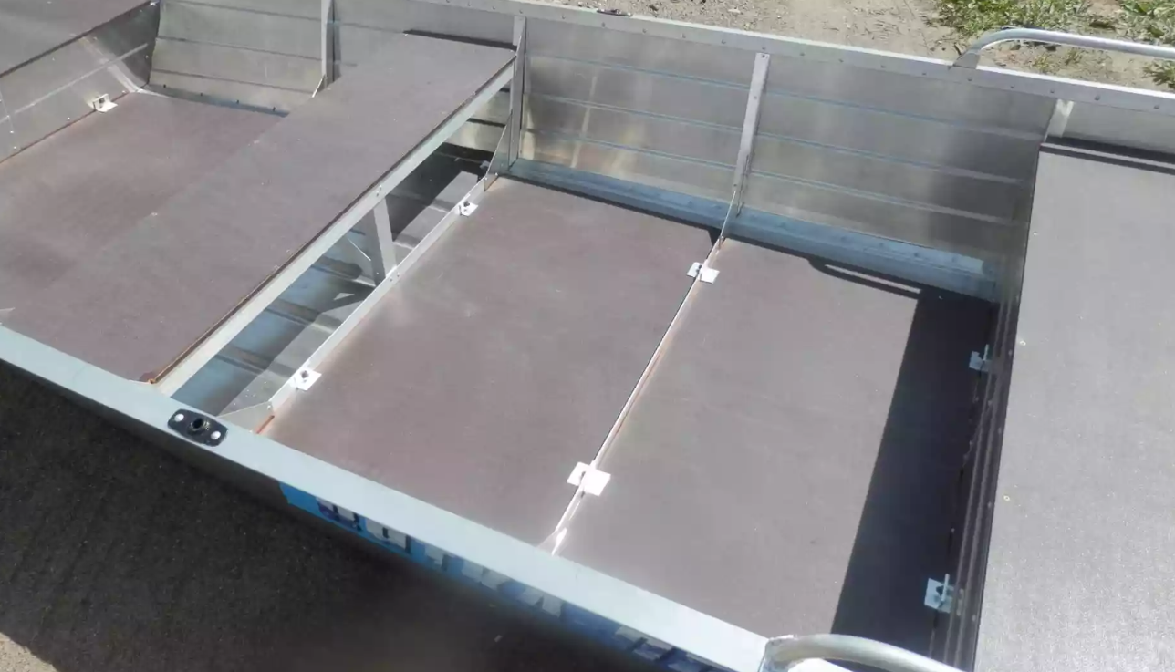 Алюминиевая лодка Вятка-Профи 32 в Братске