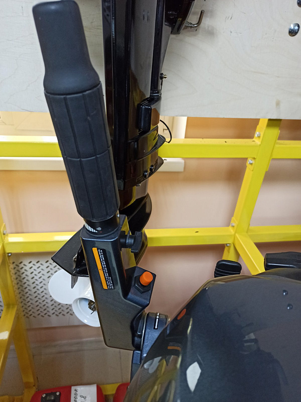 Лодочный мотор BREEZE F9,9S (4х тактный) в Братске