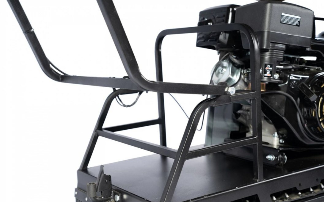 Мотобуксировщик БУРЛАК-M2 LFS 15 л.с. с эл/зап (передний привод, склизы) в Братске