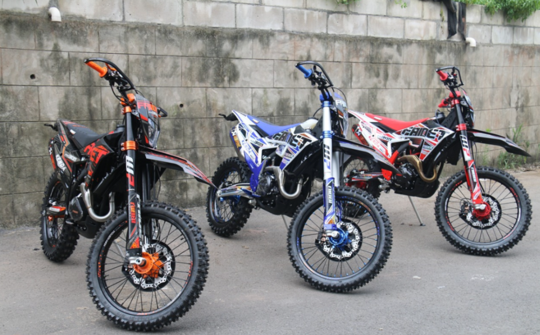 Кроссовый мотоцикл FAIDET NC300S ULTRA WP в Братске