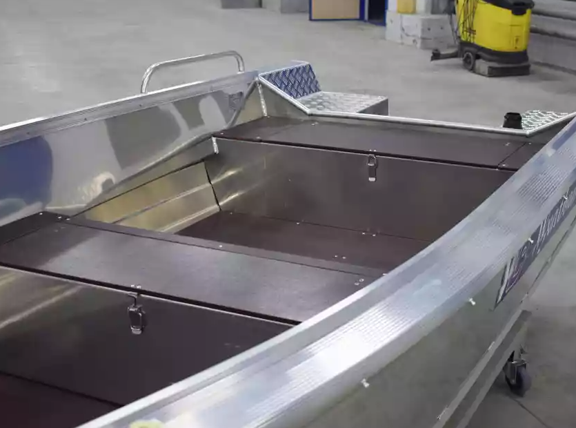 Алюминиевая лодка  Wyatboat-430 Р в Братске