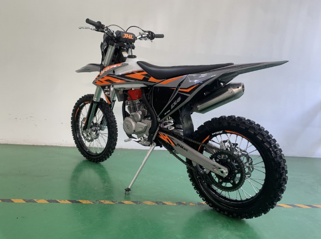Мотоцикл JHLMOTO JHL LX4 CB300RL (175FMN) в Братске