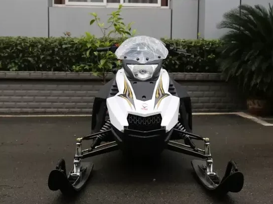 Снегоход ULAR 220 в Братске