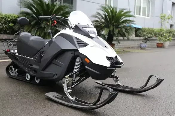 Снегоход ULAR 220 в Братске