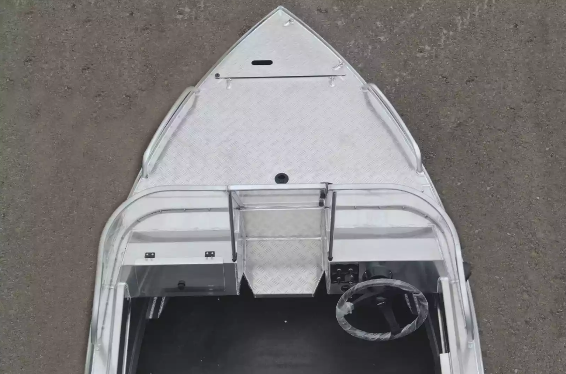 Алюминиевая лодка  Neman-400 PRO в Братске