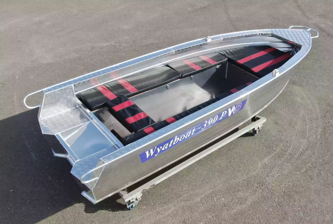 Алюминиевая лодка Wyatboat-390РМ увеличенный борт в Братске