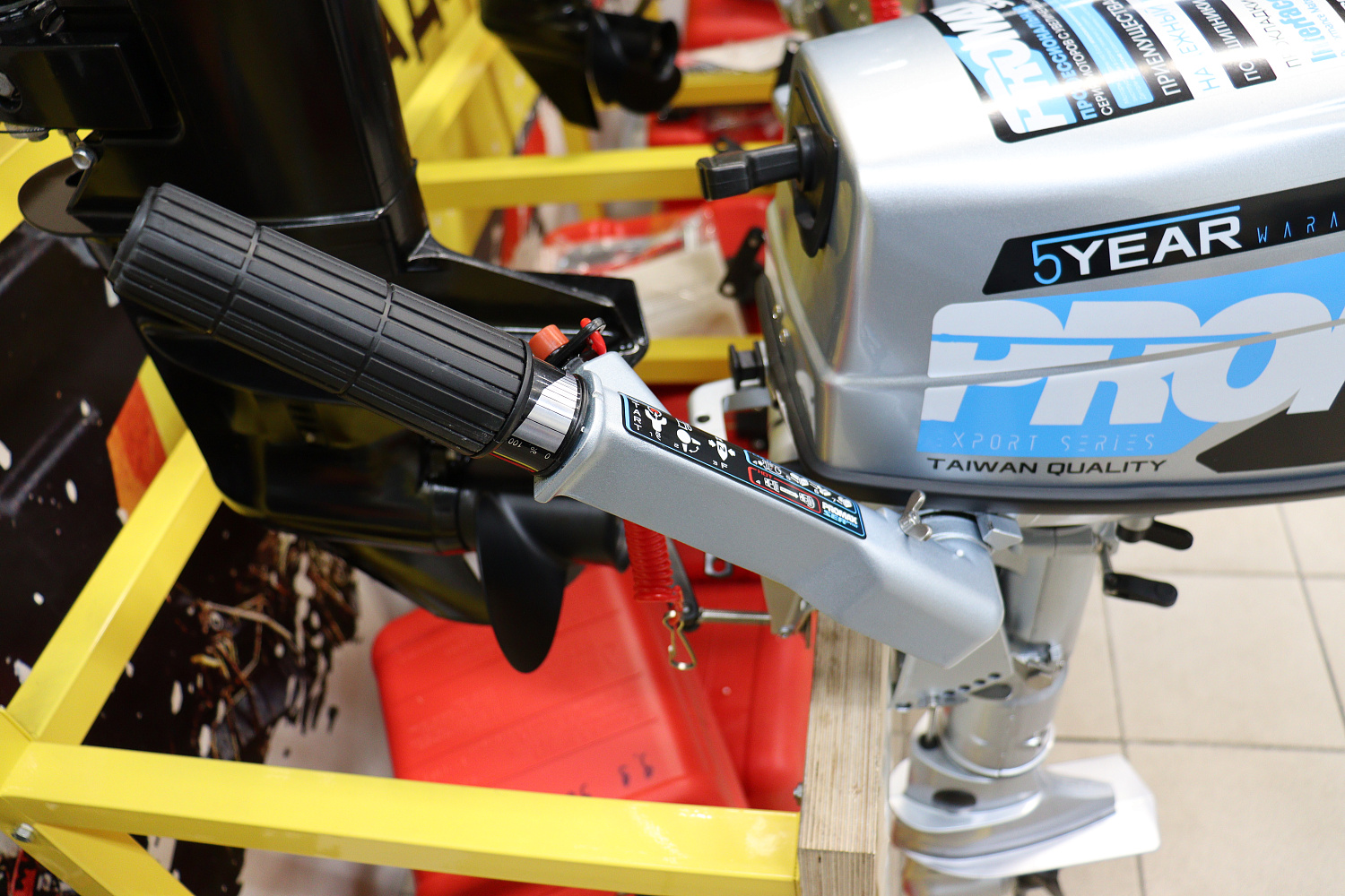 Лодочный мотор PROMAX SP5FHS (внешний бак 12 л) в Братске