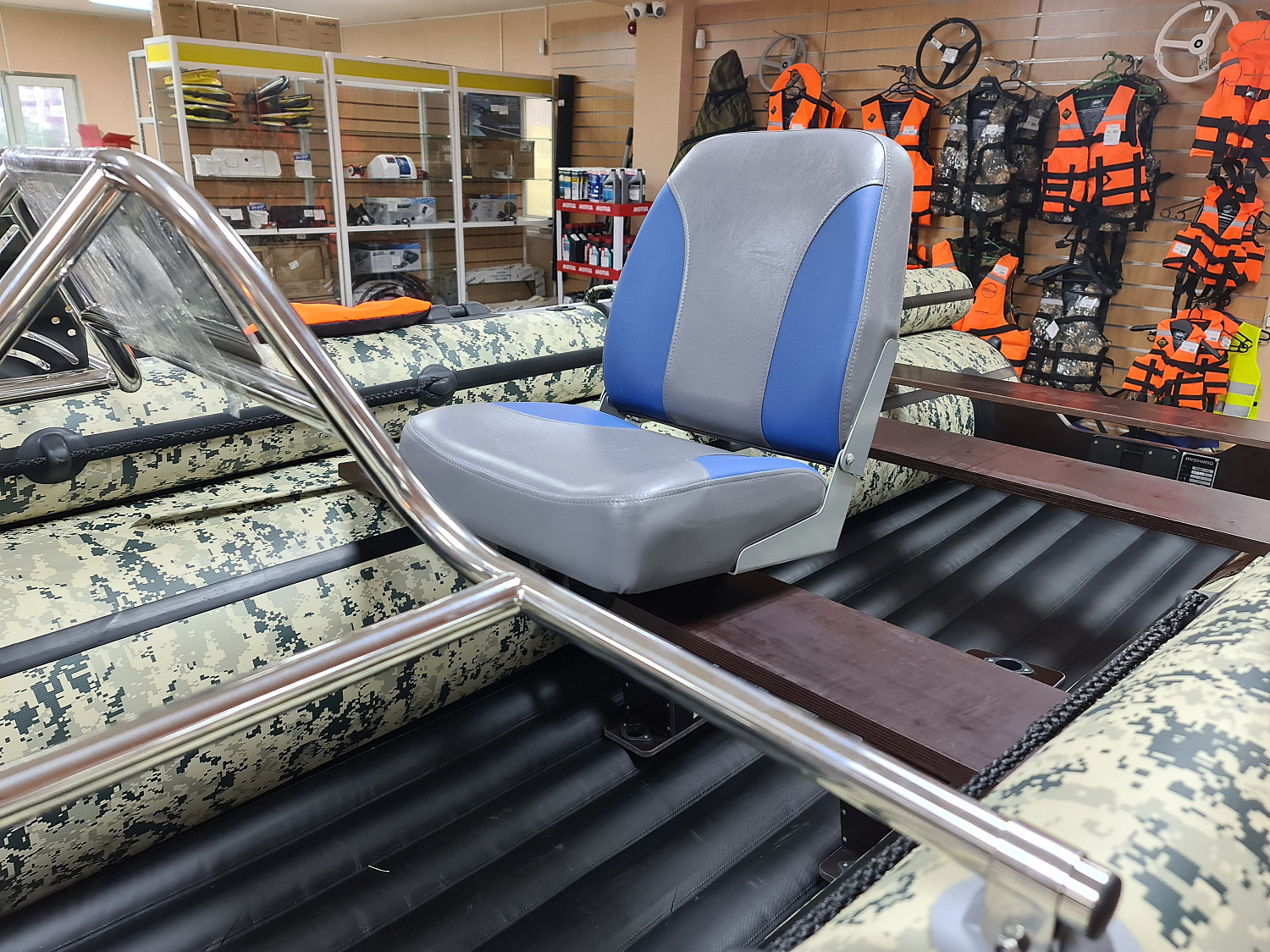 КРЕСЛО МЯГКОЕ РАСКЛАДНОЕ С ПОВОРОТНЫМ МЕХАНИЗМОМ ДЛЯ ЛОДОК в Братске