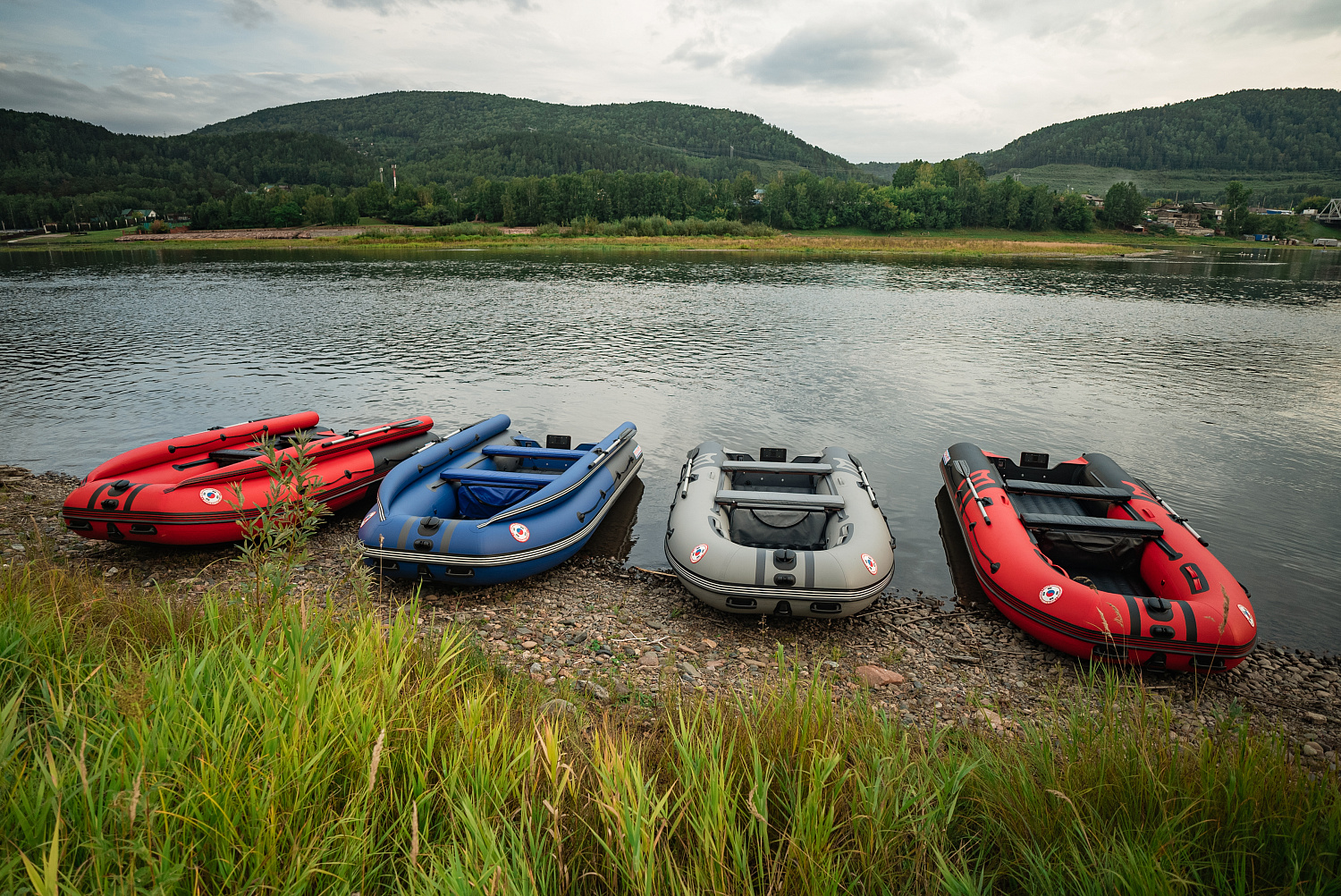 Лодка MISHIMO RIVER FJET PRO 410  под водомет в Братске