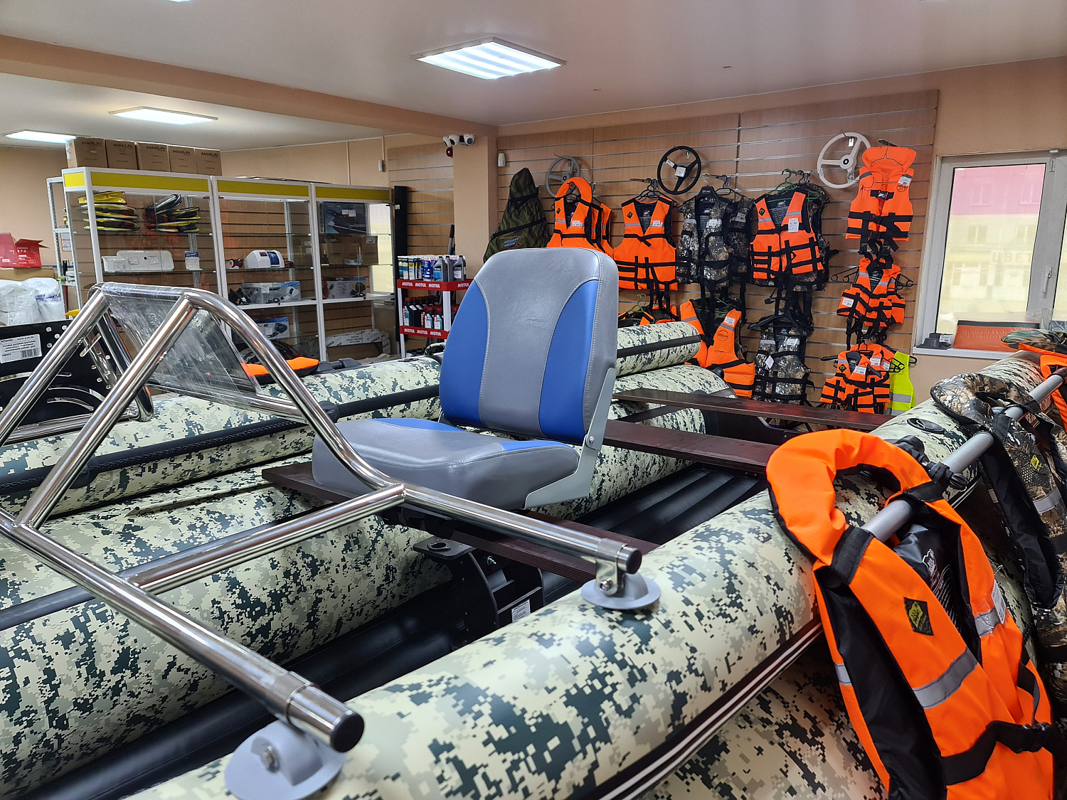 КРЕСЛО МЯГКОЕ РАСКЛАДНОЕ С ПОВОРОТНЫМ МЕХАНИЗМОМ ДЛЯ ЛОДОК в Братске