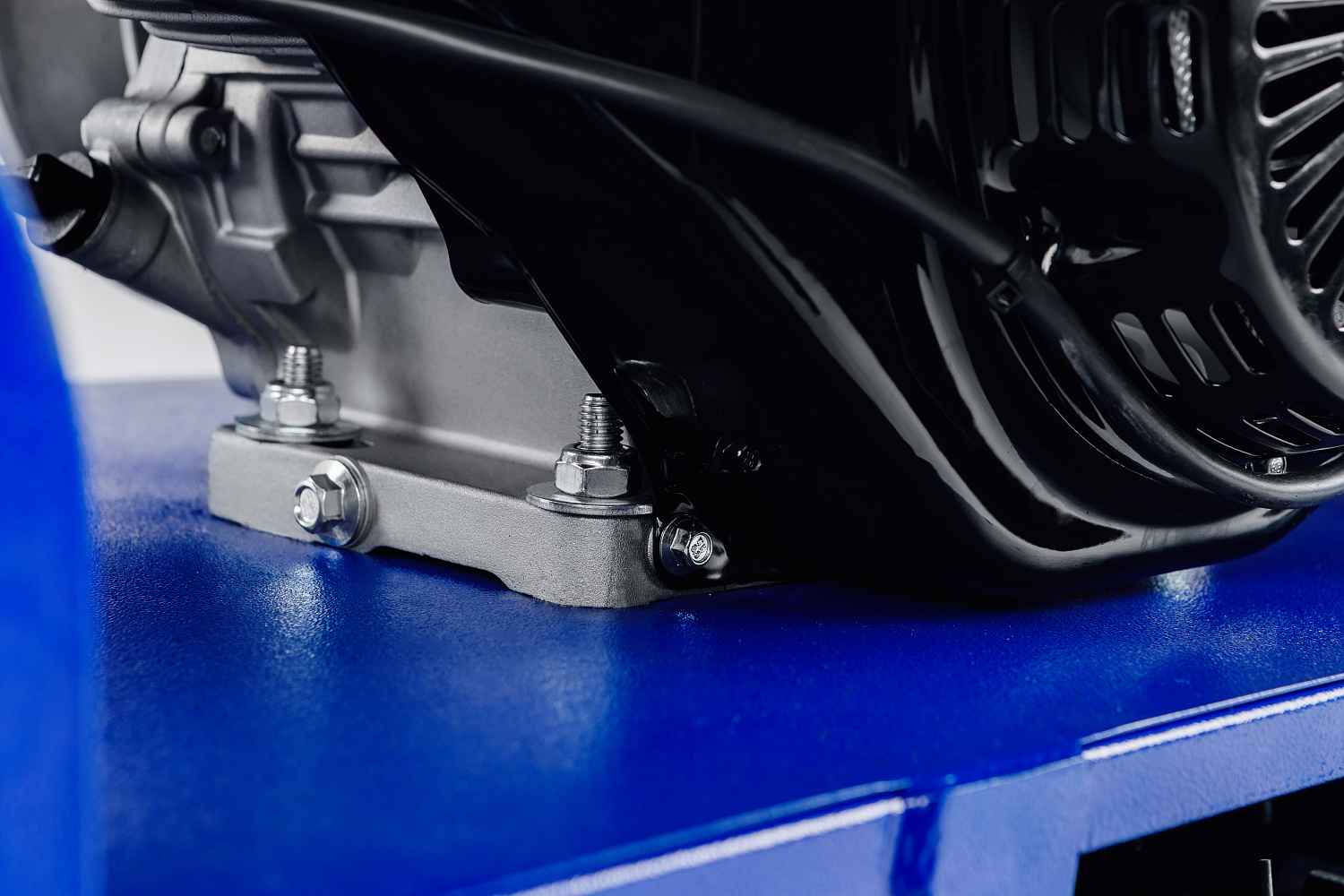 Мотобуксировщик SNOW DOG 17 с эл. запуском (DINKING) в Братске