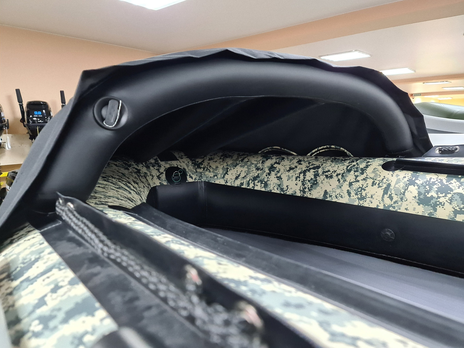 КОМПЛЕКТ НОСОВОГО ТЕНТА К ЛОДКЕ SMARINE AIR MAX 330 ЧЕРНЫЙ в Братске