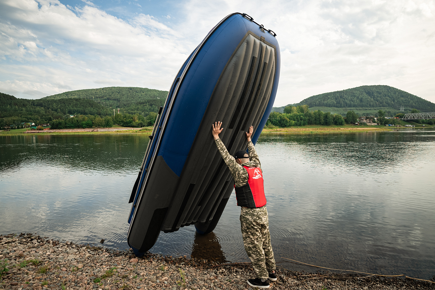 Лодка MISHIMO RIVER FJET PRO 410  под водомет в Братске