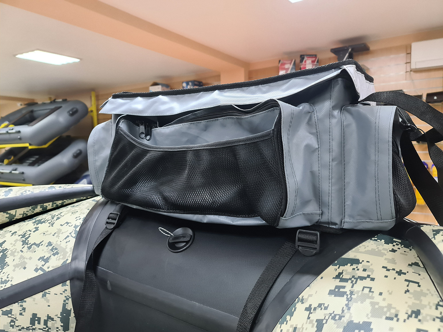 СУМКА ЛЮКС НА БАЛЛОН ДЛЯ ЛОДОК ПВХ 50Х25Х25 СМ в Братске